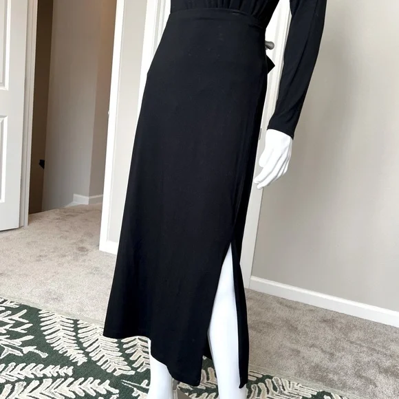 J. Jill Black Midi Skirt w/ Modest Knee High Slit - Picture 2 of 6